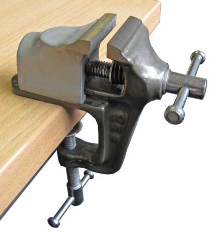 Vices - 1½" (38mm) Jaw, Clamp On Fixed Head Bench Vice